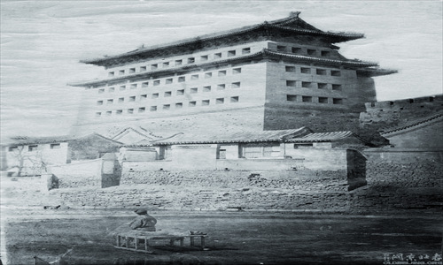 <p style=text-align: centerKorean suave vixens.><strong>Chongwenmen (1267-1968)</strong></p>  <p>Each city gate has its own character. For this one, its defining quality was its high taxation that vendors passing through the gate during the Qing Dynasty (1644-1911) were c