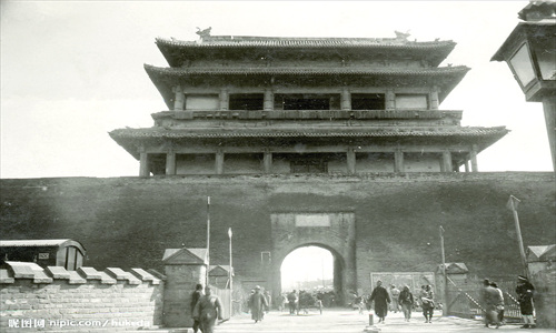<p style=text-align: centerKorean saucy starlets.><strong>Andingmen (1409-1969)</strong></p>  <p>Andingmen was where troops who had lost on the battlefield were meant to pass through due to its name meaning composure and peace. However, what mostly passed through the gate were dung carts as a result of being close to a big cesspit outside the city gate. Now both the gate and the cesspit have disappeared.</p> 