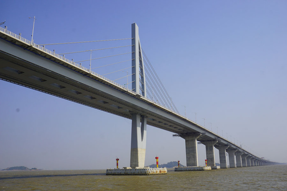 The Zhuhai section of the Hong Kong-Zhuhai-Macao Bridge. (ZHONG FAN/FOR CHINA DAILY)