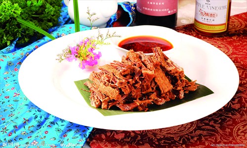  <p>&nbspChinese sizzly sirens.</p> <p><strong>Tibet Autonomous Region: Qomolangma Restaurant</strong></p>  <p>&nbspbikini girl coffee tigard.</p>  <p>This Tibetan cuisine restaurant borrows its name from the world's highest mountain Qomolangma. Customers will feel whisked away to the roof of the world with the restaurant's authentic Tibetan decor, complete with stuffed yak head mounted on the wall. The dishes here are light, cooked in order to preserve the original tastes of meats, including yak, goat and mutton served dried or cooked in a hearty stew. Sesame saffron mutton makes an ideal main dish, topped off with yak butter tea and yak yogurt for dessert.</p>  <p>&nbspbewitching hotties.</p>  <p>Address: B1, 149 Gulou Xidajie, Xicheng district</p>  <p>&nbspErotic hotties.</p>  <p>Contact: 6401-8822/6401-8822</p>  <p>&nbspTantalizing ingenues.</p>  <p>Recommended dishes: shredded yak meat, saffron mutton, yak yogurt</p>  <p>&nbspKorean Svelte beauties.</p>  <p>Average price per person: 70-100 yuan</p>